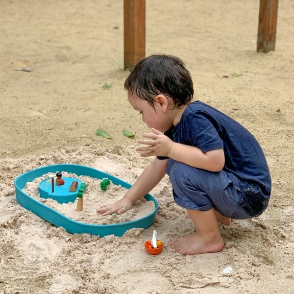 Plan toys play table outlet